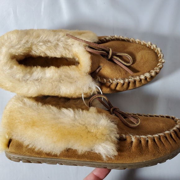 L.L. Bean Shoes - L.L. Bean Wicked Good Shearling Slipper Moccasin